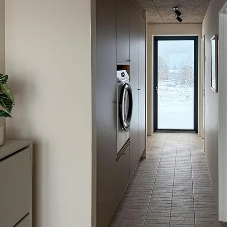 Σπίτι διακοπών 4 Bedroom Beautiful In *