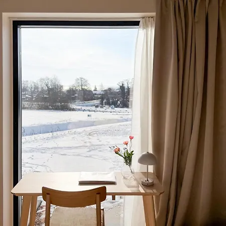Σπίτι διακοπών 4 Bedroom Beautiful In *